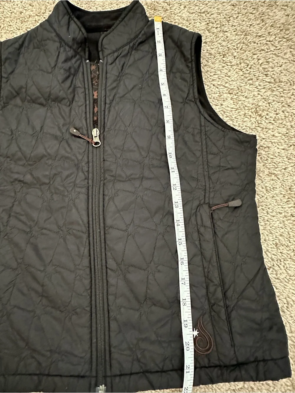ISIS Black Quilted Insulated Vest Womens Size 6 Thermolite Full Zip Puffer